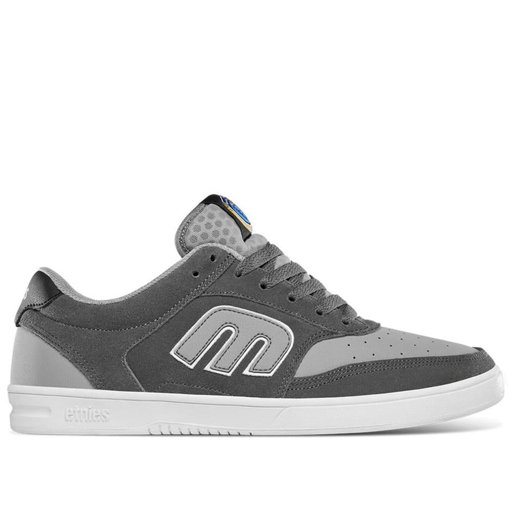 Etnies best sale tennis shoes